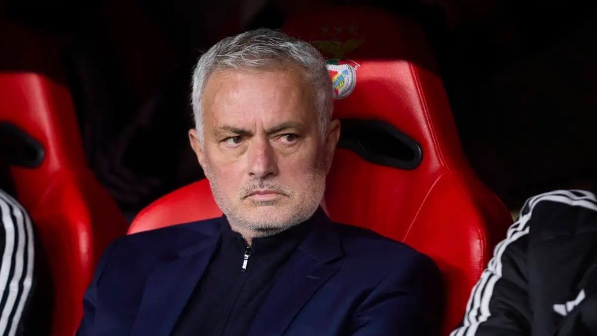Jose Mourinho'nun çalıştırdığı Benfica'dan ilginç istatistik: Hiç yenilmeden ikinci oldu