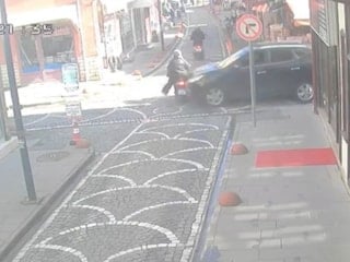 Tokat'ta kontrolsüz kavşakta motosiklet ile otomobil çarpıştı: 2 yaralı