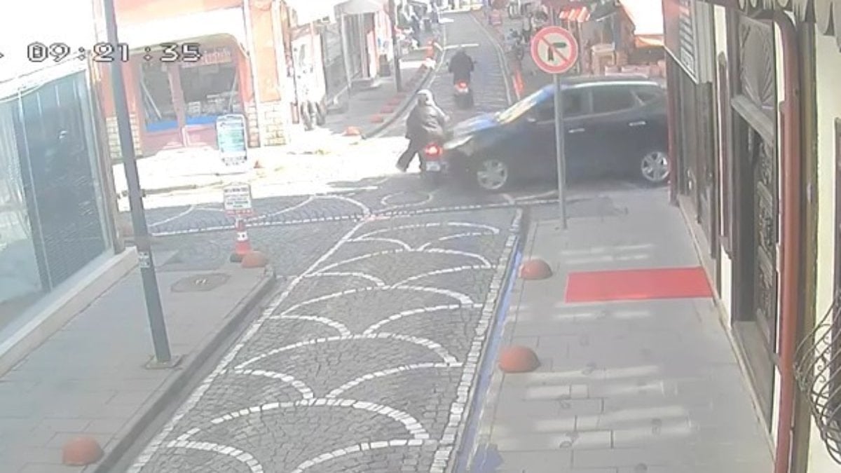 Tokat'ta kontrolsüz kavşakta motosiklet ile otomobil çarpıştı: 2 yaralı