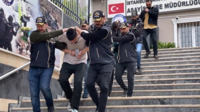 İstanbul'da otomobilde ölü bulundu