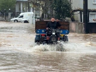 Sakarya'da sağanak zor anlara neden oldu