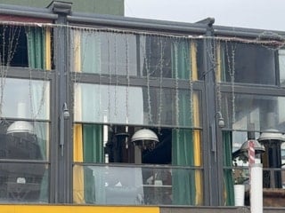 İstanbul'da 17 yaşındaki şüpheli iş yeri kurşunladı