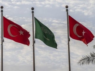 Türkiye ve Suudi Arabistan karşılıklı vize muafiyeti getirecek
