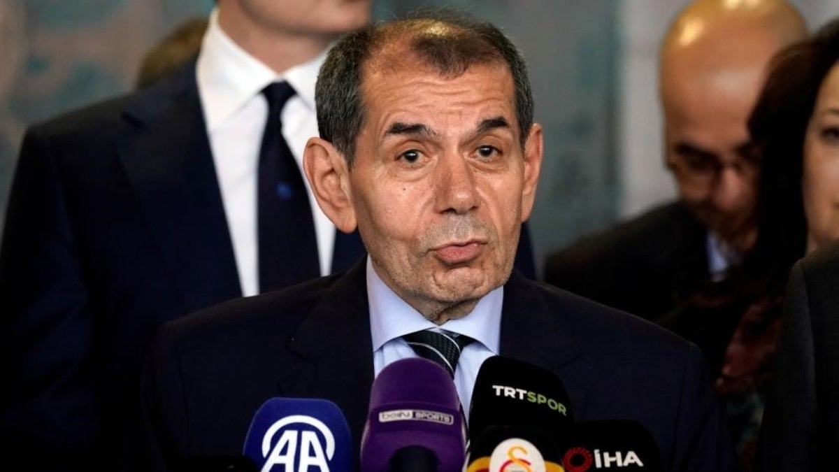 Dursun Özbek, divan kuruluna listesini teslim etti