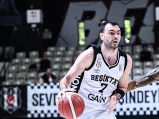 Beşiktaş, Aliağa Petkimspor'a şans tanımadı