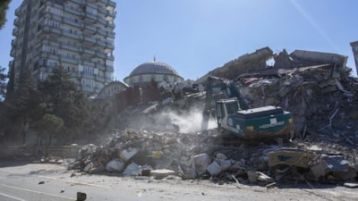 Depremde 146 kişinin öldüğü Hamidiye Sitesi'ne ilişkin davada karar açıklandı