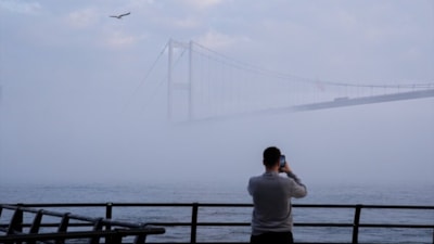 İstanbul'da sabah saatlerinde sis etkili oluyor