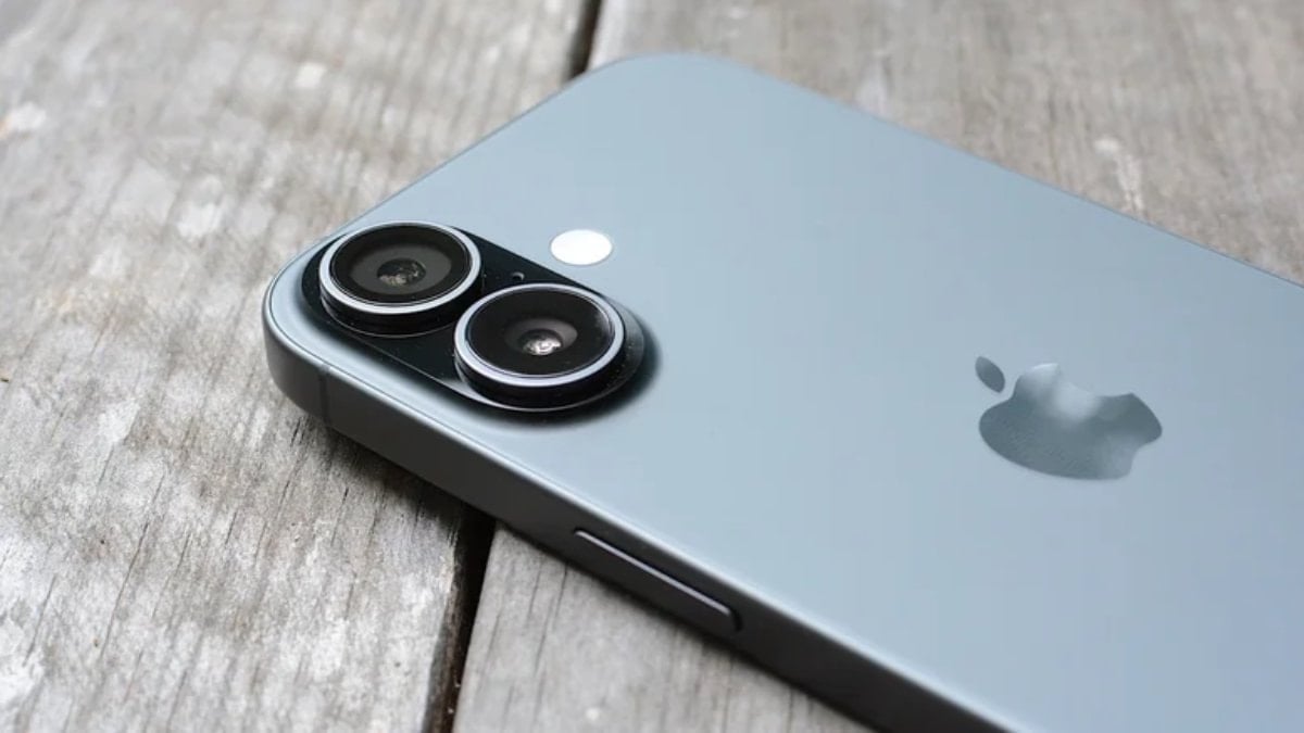 Apple, işlemci üretimi için Samsung ve Intel ile görüşüyor