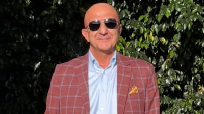 Mevlüt Çavuşoğlu'nun kardeşi Aydın Çavuşoğlu silahla yaralandı: Durumu ağır