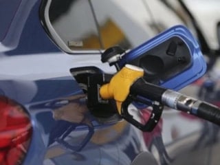Benzin fiyatlarına zam geliyor: Pompaya yansıyacak