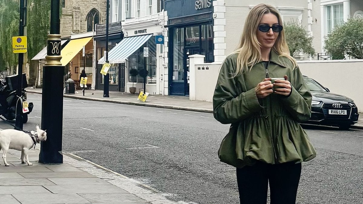Sinem Kobal Londra'ya gitti! Yeni pozlarını paylaştı