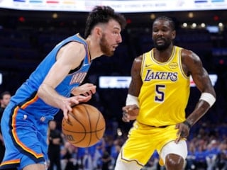 Oklahoma City Thunder, yarı final serisine galibiyetle başladı