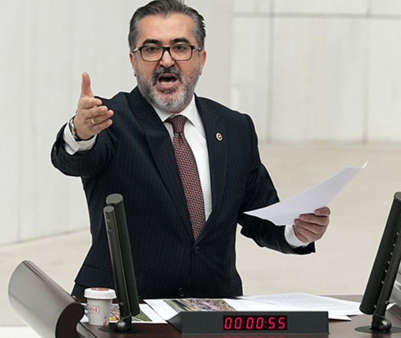AK Partili Adem Yıldırım: Köpeklerin toplanmasında yetersiz kalındı