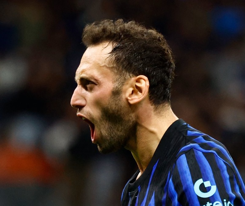İtalya Serie A'da ayın golü Hakan Çalhanoğlu'ndan