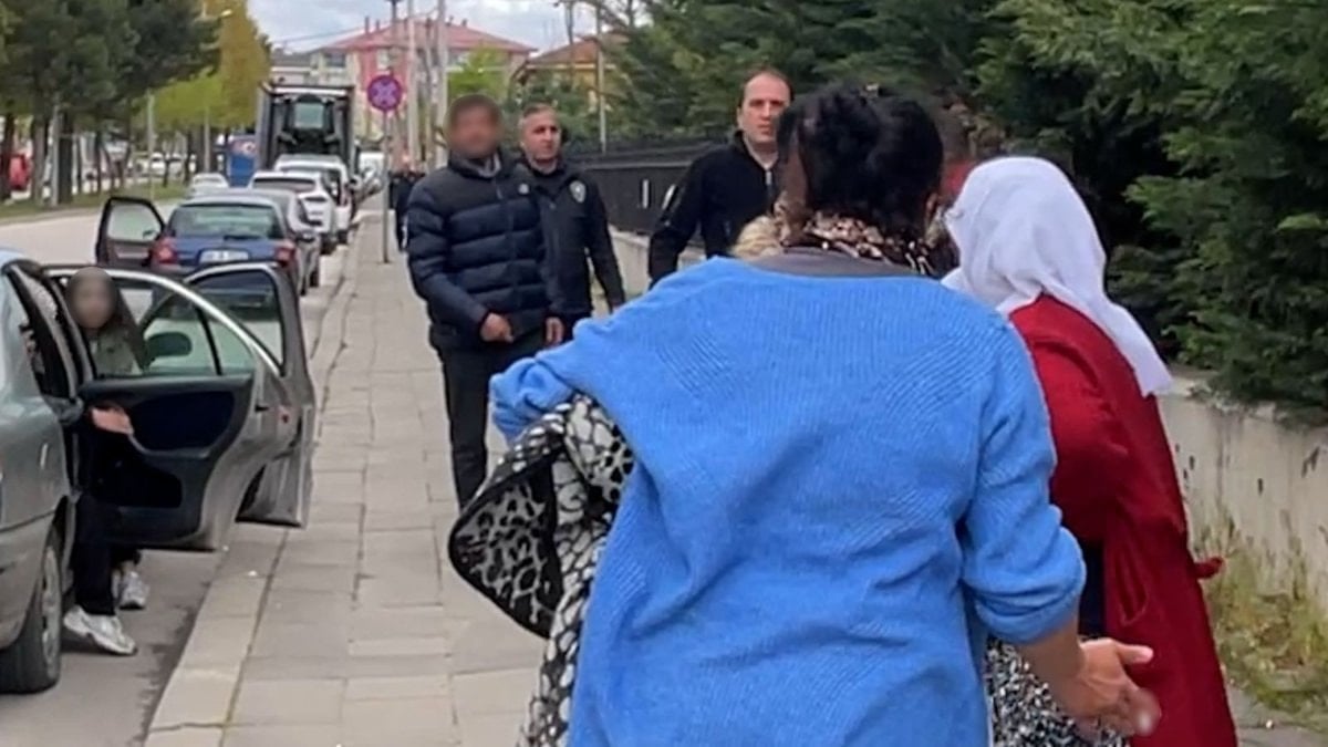 Bolu'da tanığın verdiği ifadeyi beğenmeyen sanığın yakınları, hırsını gazetecilerden çıkardı