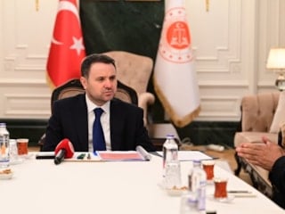 Akın Gürlek, Rojin Kabaiş'in ailesiyle bir araya geldi