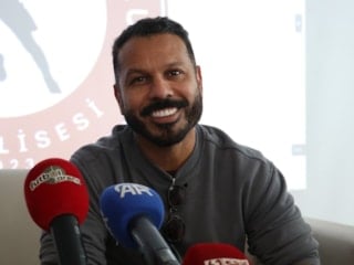 Trabzonspor'un eski oyuncusu Alanzinho, öğrencilerle buluştu