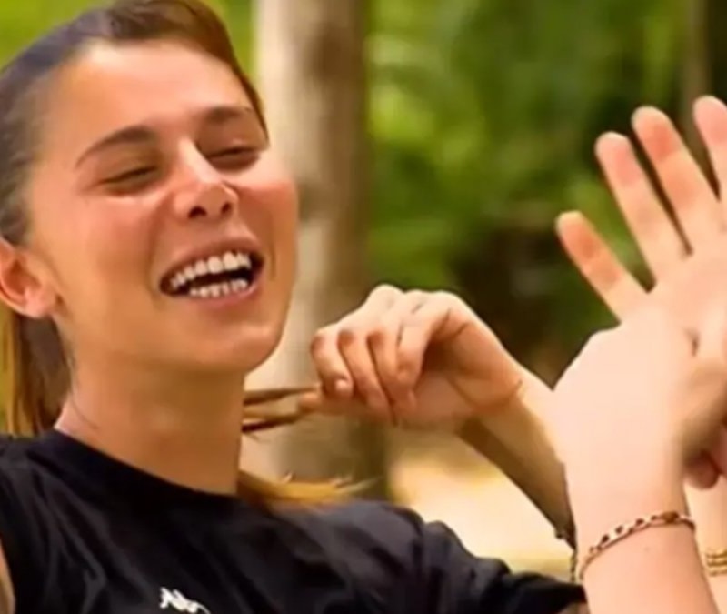 Survivor Nefise, annesi tarafından eleştirildi: İlk geldiğinde bıyıklıydın