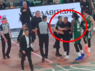 Panathinaikos'ta Ergin Ataman çılgına döndü: Hakemler zor sakinleştirdi