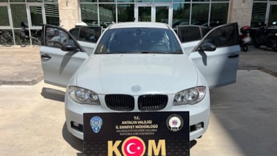 Antalya'da kaçakçılık operasyonlarında çok sayıda silah ele geçirildi