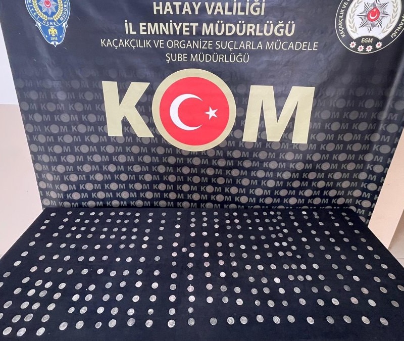 Hatay'da ticari taksiyle tarihi eser kaçakçılığı: Polis geçit vermedi
