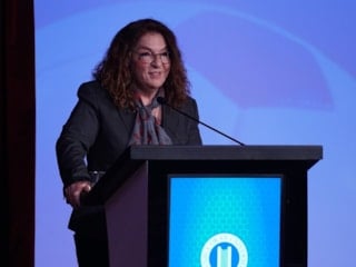 Lale Orta: En cesur hakem Asen Albayrak