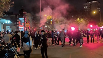 127 kişi gözaltında! PSG'li taraftarların galibiyet kutlamalarında olay çıktı