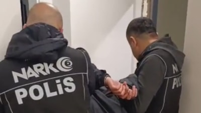 Kırmızı bültenle aranan uyuşturucu baronu Mersin'de yakalandı