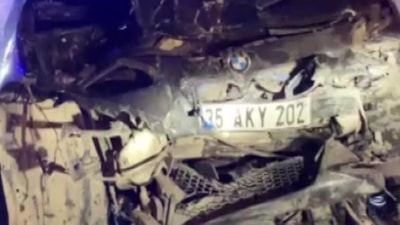 Kocaeli’de feci kazada 4 araç birbirine girdi