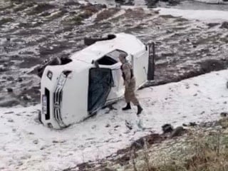 Ardahan’da askeri araç devrildi: 2 astsubay yaralandı