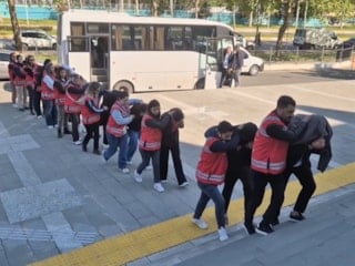 Tekirdağ'da güzellik merkezine çektikleri vatandaşları dolandırdılar: 12 tutuklama