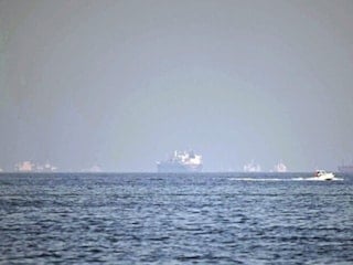 Tasnim: İran, Barbados bayraklı bir petrol tankerine el koydu