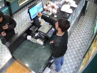 İstanbul'da tatlısını yedi, hesabı ödemeden gitti