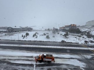 Erciyes'te rekor sezon: 3,3 milyon ziyaretçiyle mayısta bile kayak keyfi