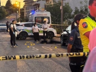 Kocaeli'de sattığı aracın parasını vermeyen baba-oğulu öldüren sanığa ev hapsi