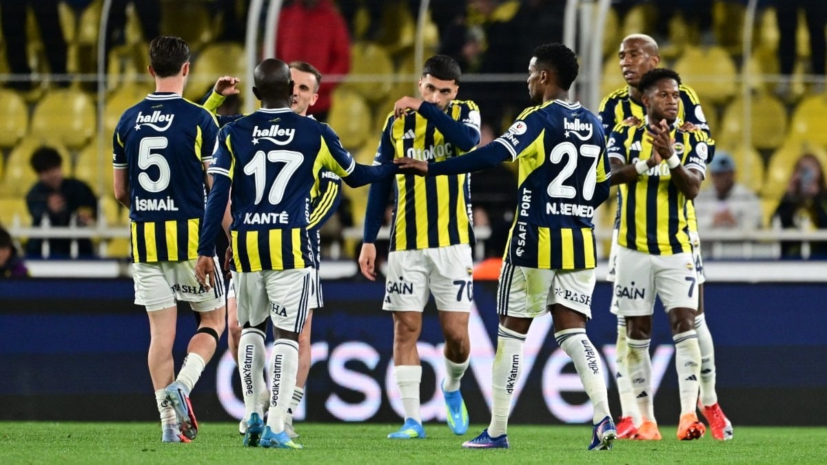 Fenerbahçe'ye UEFA'dan para cezası