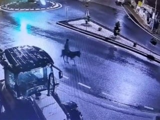 Kayseri’de kuyumcuyu soyup eşekle kaçan sanığın hapis cezası belli oldu