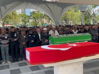 Kayseri'de terör gazisi polis memuru son yolculuğuna uğurlandı