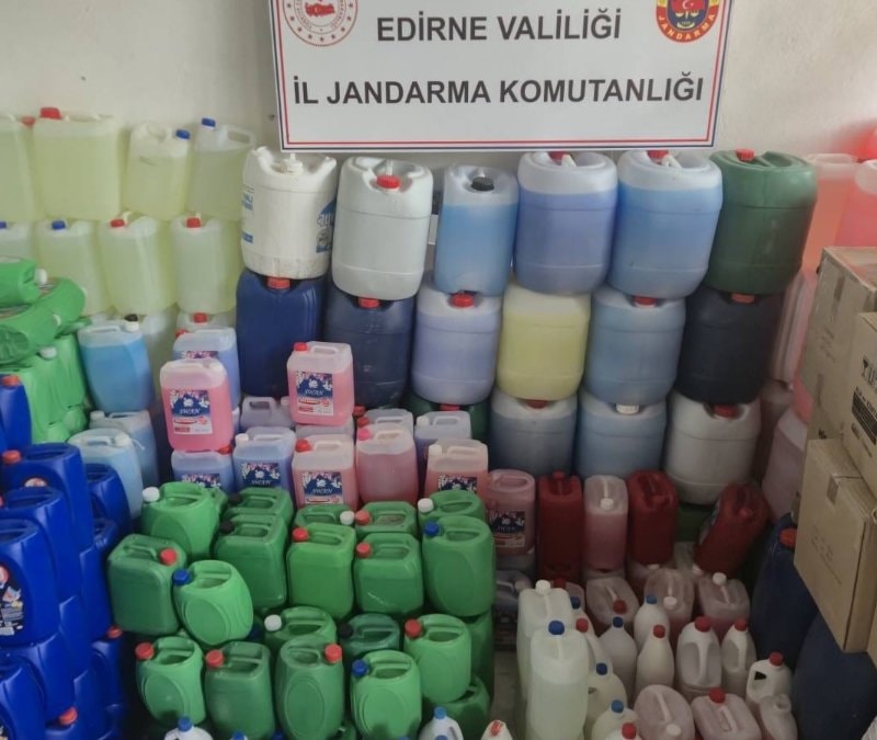 Edirne'de 1 milyon 950 bin TL'lik sahte deterjan ele geçirildi