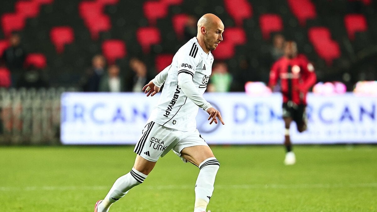 Beşiktaş'tan ayrılıyor mu? Vaclav Cerny'den iddialara yanıt