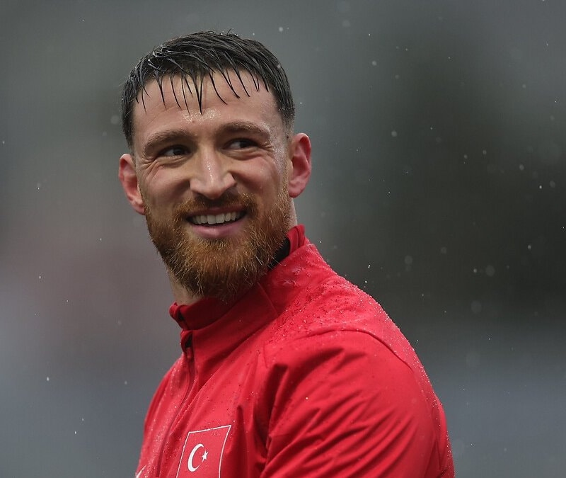 Salih Özcan, Borussia Dortmund'a veda ediyor
