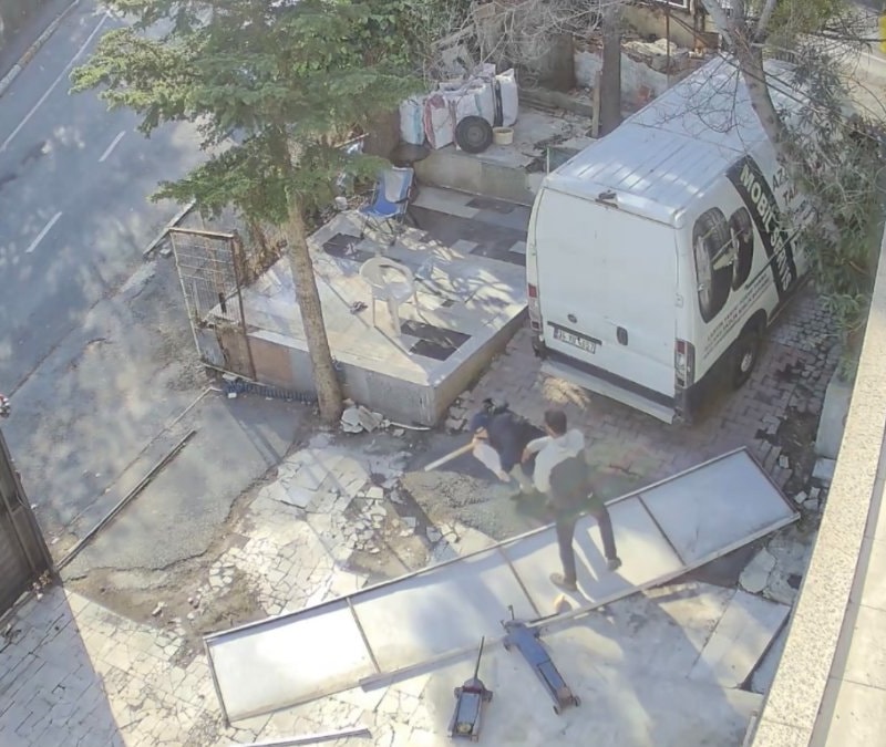 İstanbul'da 74 yaşındaki adam eski kiracısı tarafından dövüldü