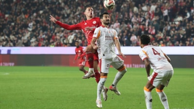 Galatasaray - Antalyaspor maçının ilk 11'leri