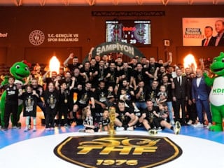 Beşiktaş, THF Erkekler 50. Yıl Federasyon Kupası'nı kazandı