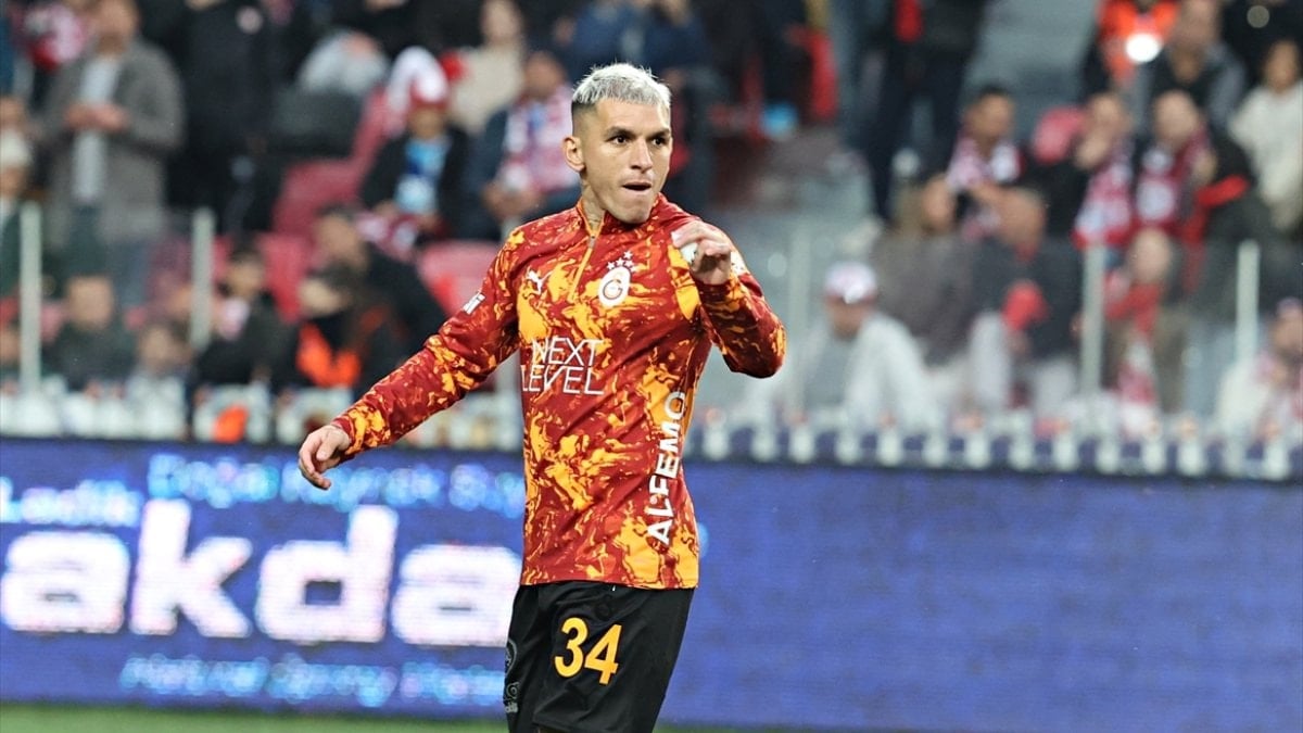 Lucas Torreira'nın babasından geleceği hakkında açıklama