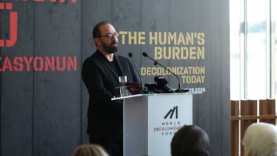 World Decolonization Forum, “İnsanlığın Yükü: Dekolonizasyonun Bugünü” Sergisi ile Başladı