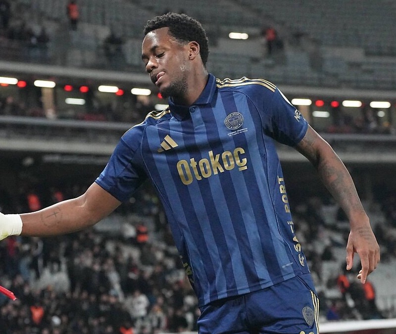 Jhon Duran'dan Fenerbahçe taraftarını kızdıran beğeni!