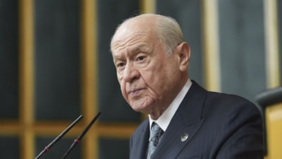 Devlet Bahçeli, Galatasaray'ı şampiyonluğu için tebrik etti