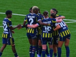 Kadın Futbol Süper Ligi'nde şampiyon Fenerbahçe oldu