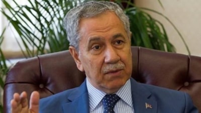 Bülent Arınç'tan KHK'lılar için çağrı: Apo'ya statü peşinde koşanlar bunu halletsinler